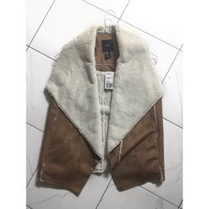 🍒 Faux Suade Sherpa Lined Vest